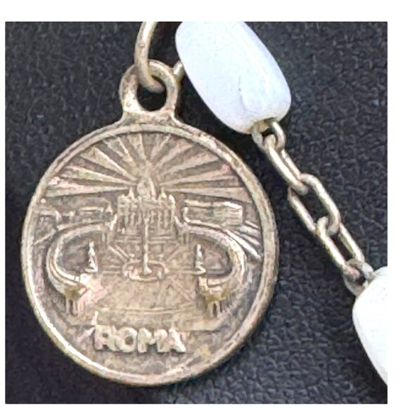 Vtg Roma Italy White Milk Glass Pearl Religious Rosary Necklace Cross Pendant - Picture 5 of 9